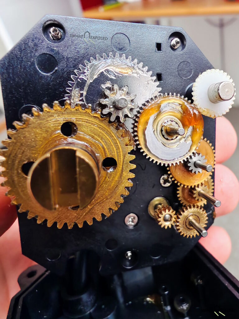 Mechanical gearbox of MIVALT Motorized Valve
